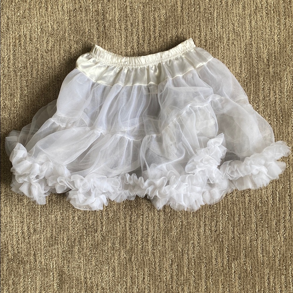Disney Store White Ruffled Tulle Petticoat Skirt size 5/6